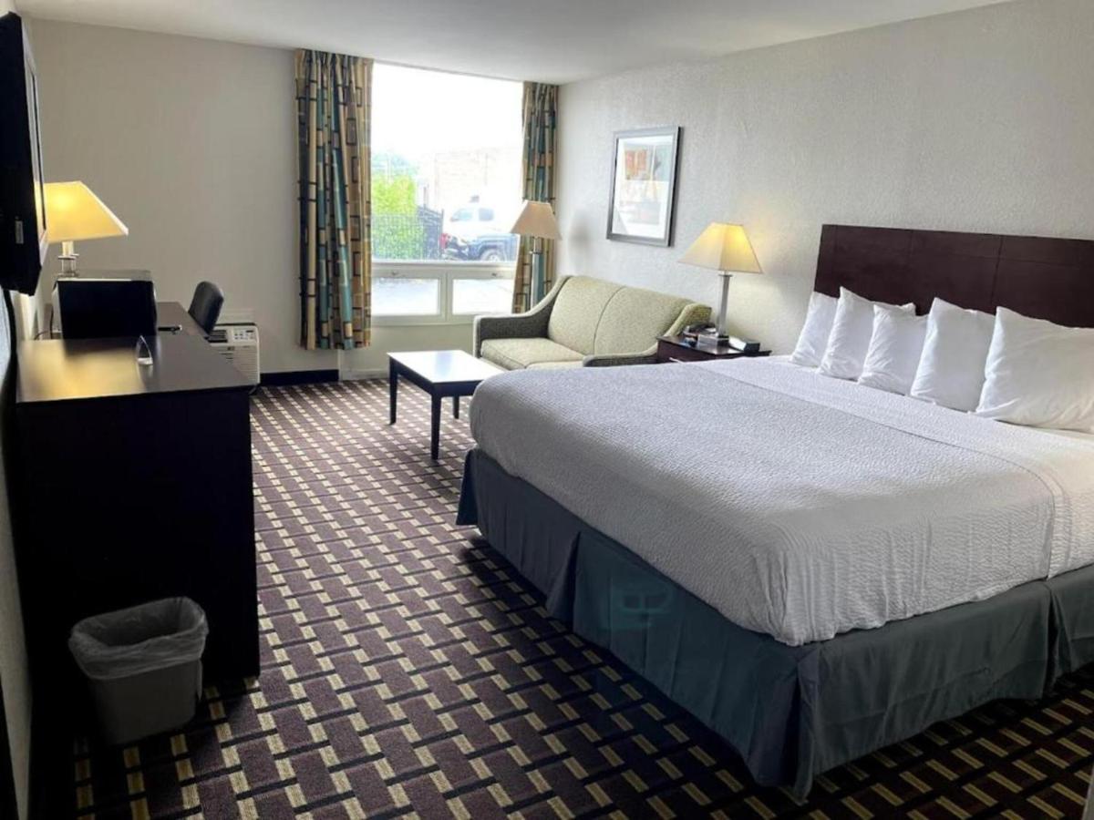 Days Inn By Wyndham Fort Wright Cincinnati Area Kültér fotó