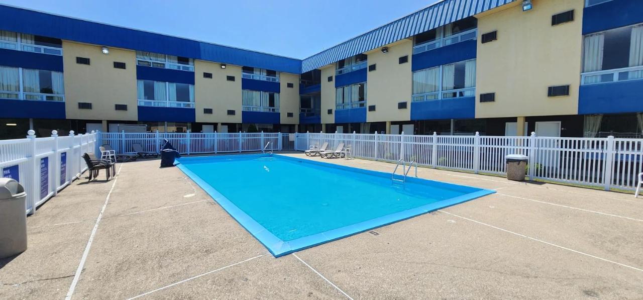 Days Inn By Wyndham Fort Wright Cincinnati Area Kültér fotó