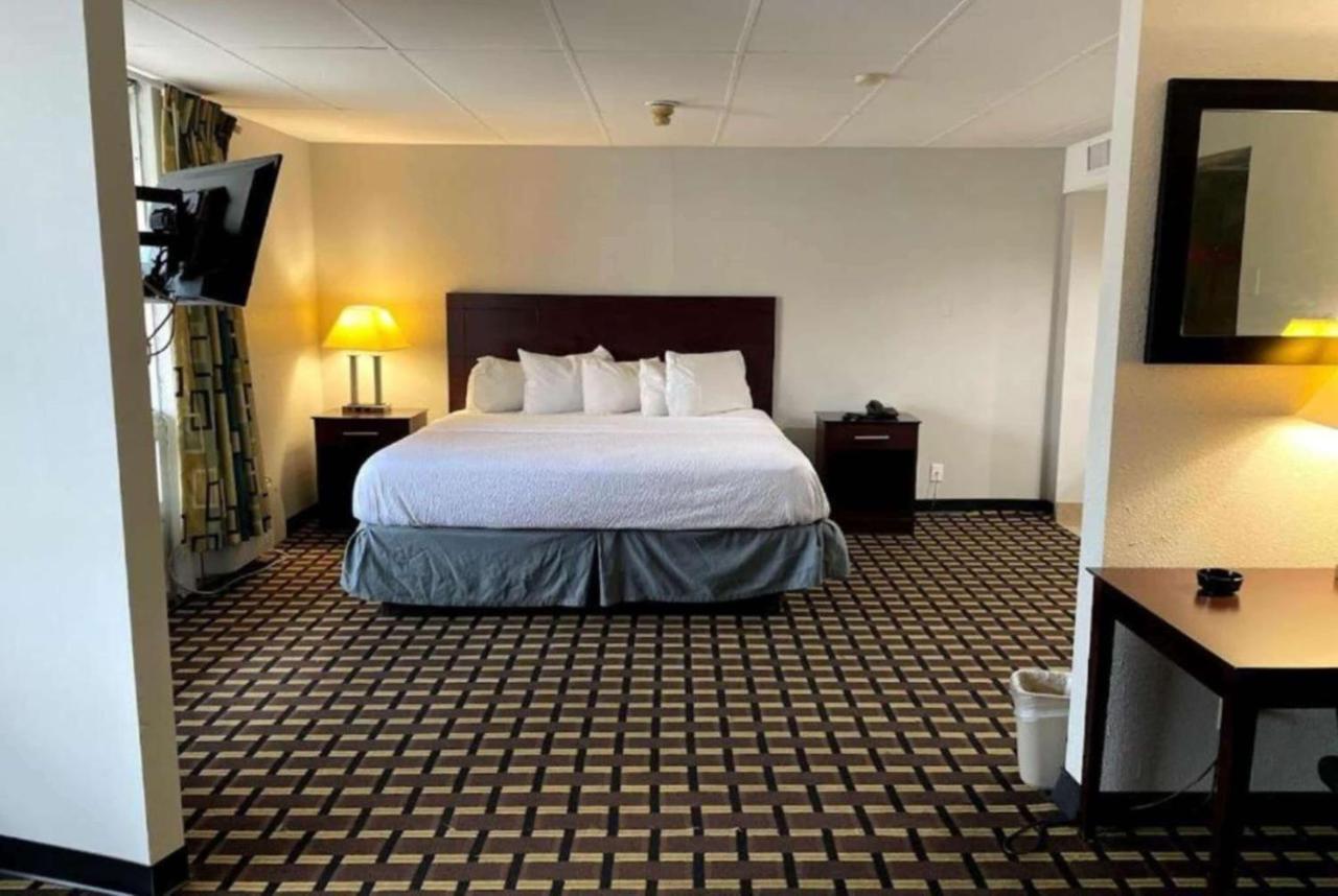 Days Inn By Wyndham Fort Wright Cincinnati Area Kültér fotó