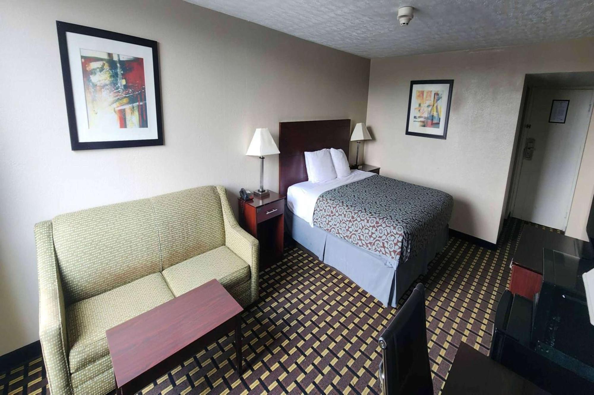 Days Inn By Wyndham Fort Wright Cincinnati Area Kültér fotó